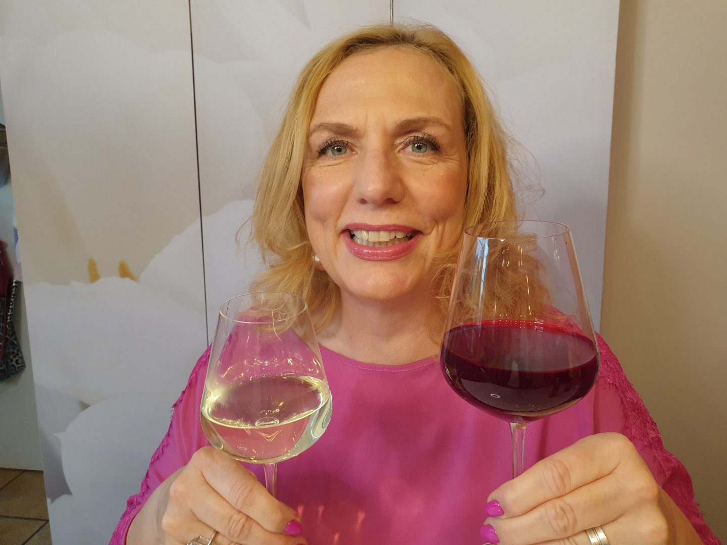 Kleine Anekdote zum Foto: Da wir weder Wei&szlig;wein noch Rotwein offen haben, habe ich die Fl&uuml;ssigkeit in den Gl&auml;sern mit Lebensmittelfarbe und Essig gef&auml;rbt. 